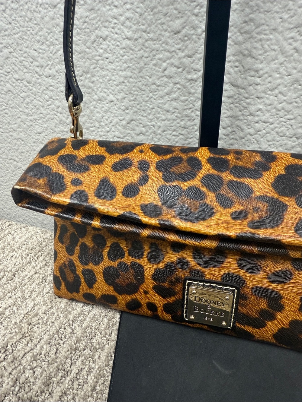 Dooney & Bourke Leopard Print Fold-Over Shoulder Bag/Clutch - Black Strap - Picture 4 of 9